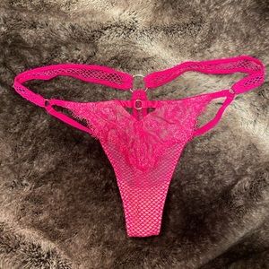 Victoria’s Secret Very Sexy Thong Panties Hot Pink Fishnet Size M